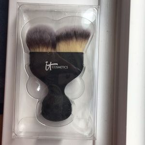 Contour brush